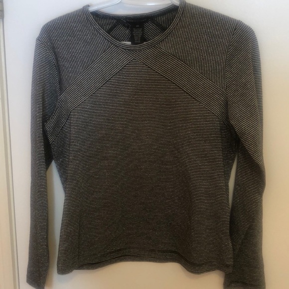 Vintage Club Monaco top - Picture 6 of 7